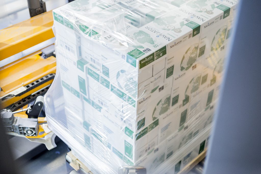 Capuchon d'étirement pour le manchonnage de systèmes d'emballage de boîtes multisectorielles