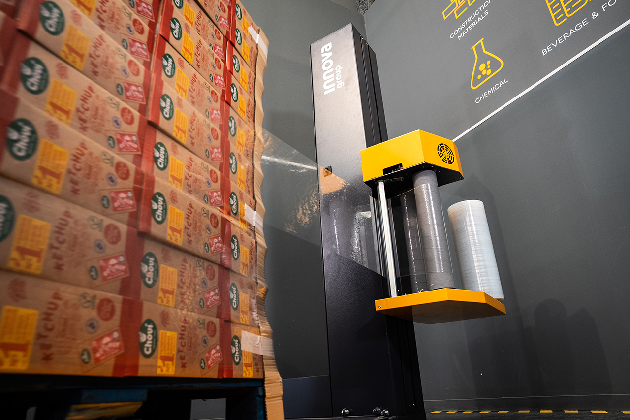 Banderoleuse de palettes semi-automatique Innova Group film etirable